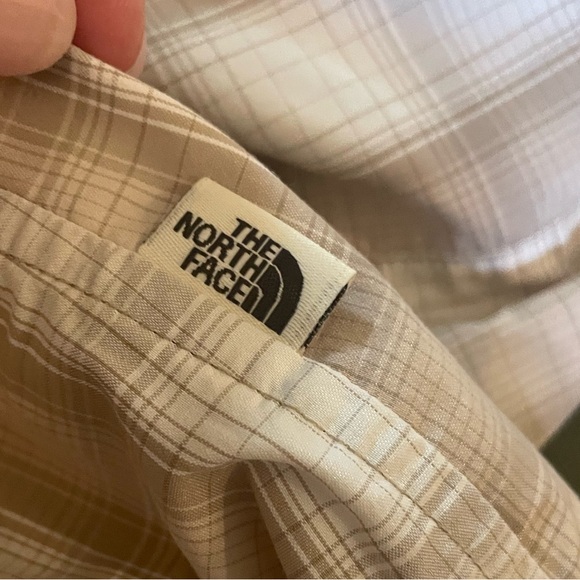 The North Face Top Plaid VaporWick Large Lightweight - Picture 8 of 11